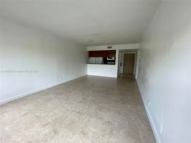 8100 Geneva Ct # 241, Doral FL 33166