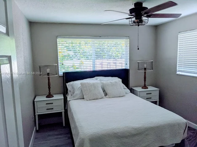 1812 NE 11th Ave # 4, Fort Lauderdale FL 33305