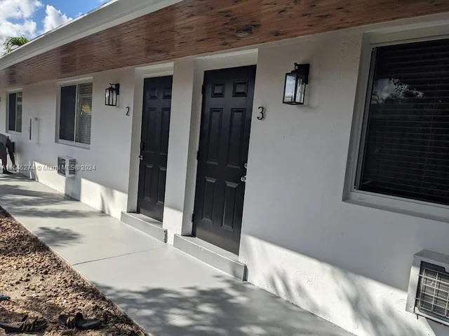 1812 NE 11th Ave # 4, Fort Lauderdale FL 33305