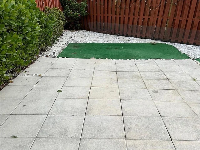 5570 NW 107th Ave # 907, Doral FL 33178