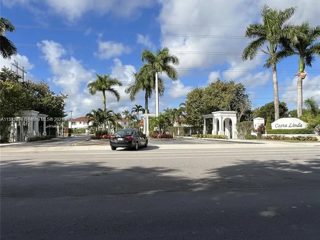 5570 NW 107th Ave # 907, Doral FL 33178