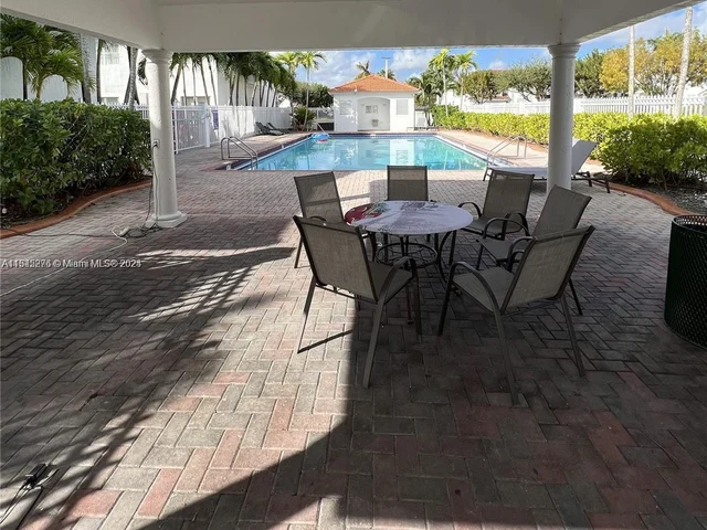 5570 NW 107th Ave # 907, Doral FL 33178