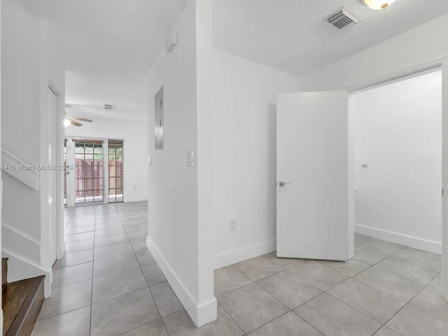 3734 SW 153rd Pl # 3734, Miami FL 33185