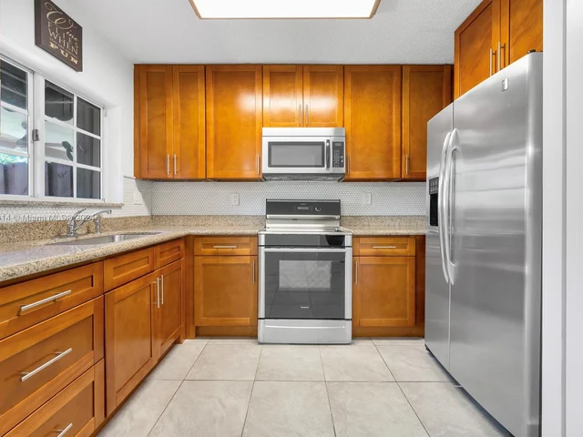 3734 SW 153rd Pl # 3734, Miami FL 33185