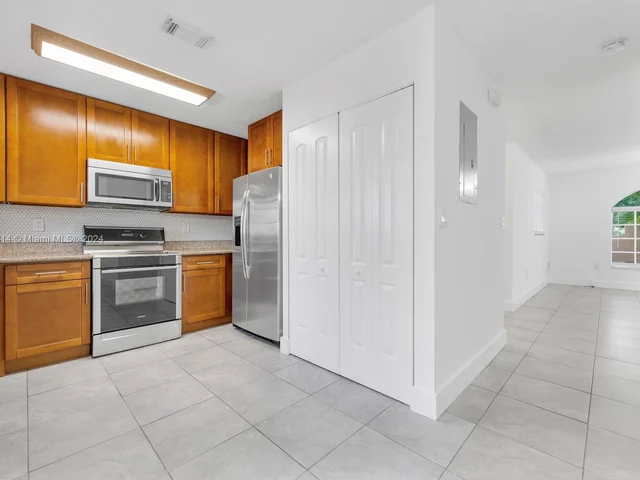 3734 SW 153rd Pl # 3734, Miami FL 33185