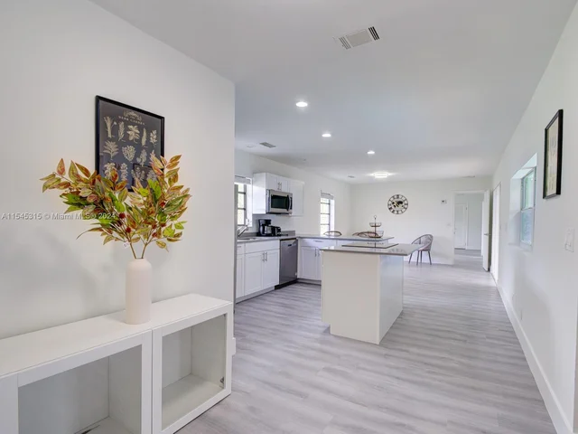 2703 Adams St, Hollywood FL 33020