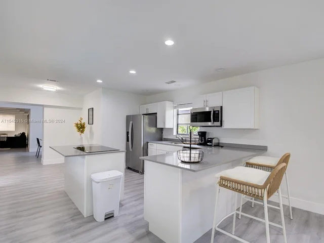 2703 Adams St, Hollywood FL 33020