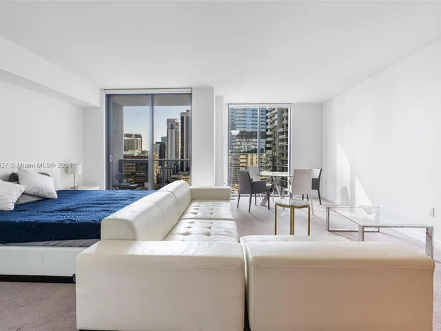 31 SE 6th St # 2405, Miami FL 33131