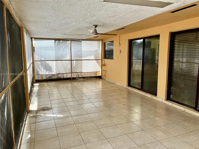 1071 NW 128th Ave # 1071, Miami FL 33182