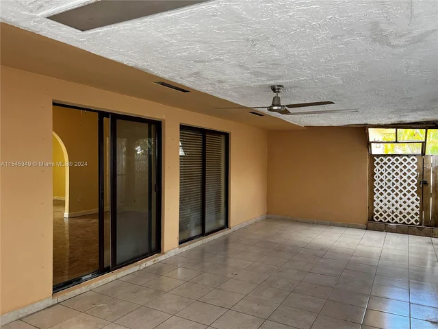 1071 NW 128th Ave # 1071, Miami FL 33182