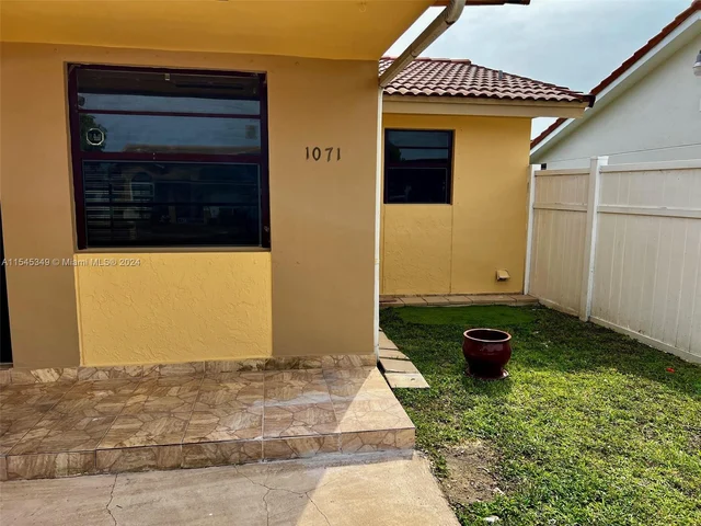 1071 NW 128th Ave # 1071, Miami FL 33182