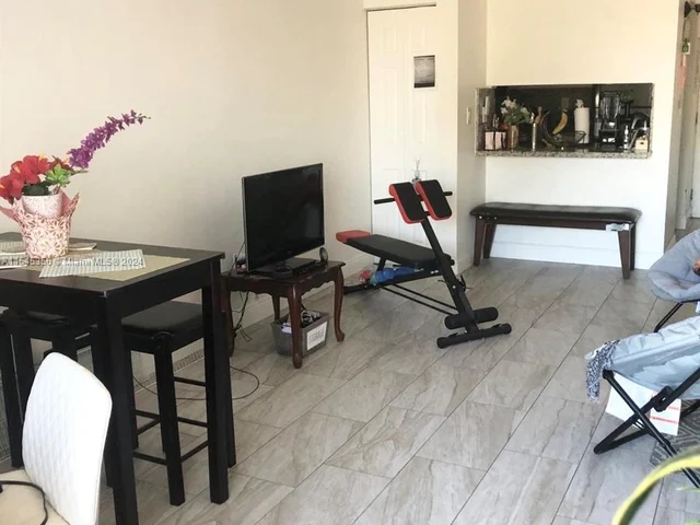 777 SW 9th Ave # 411, Miami FL 33130