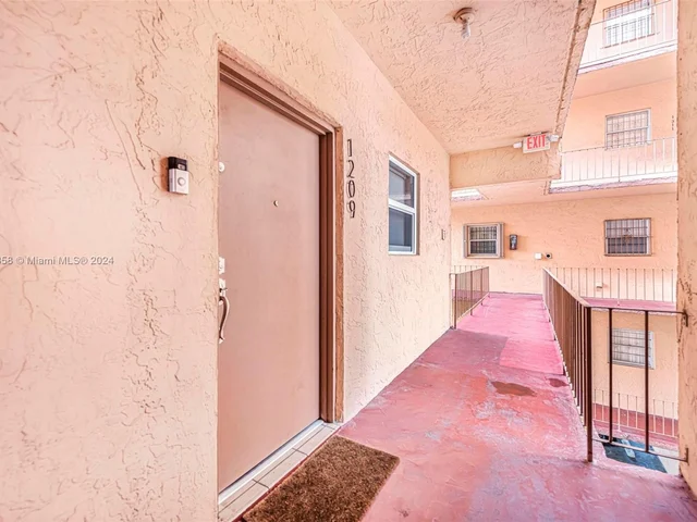 440 E 23rd St # 1209, Hialeah FL 33013