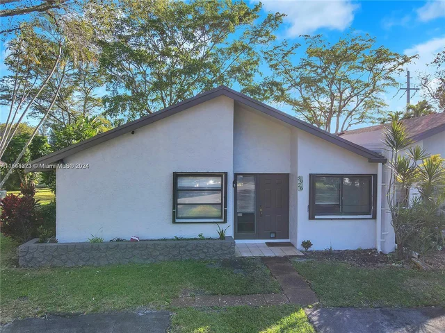 3926 S Arelia Dr S # 3926, Delray Beach FL 33445