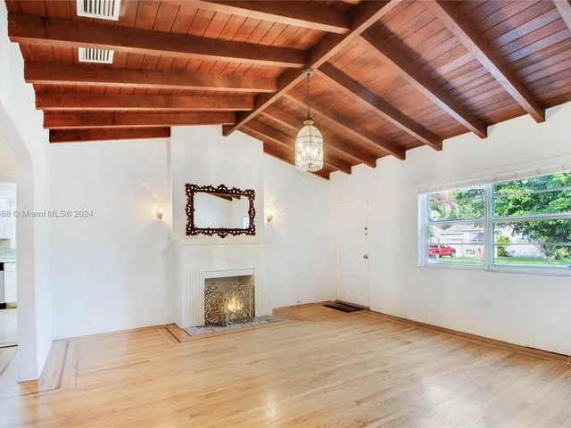 1650 SW 21st St, Miami FL 33145