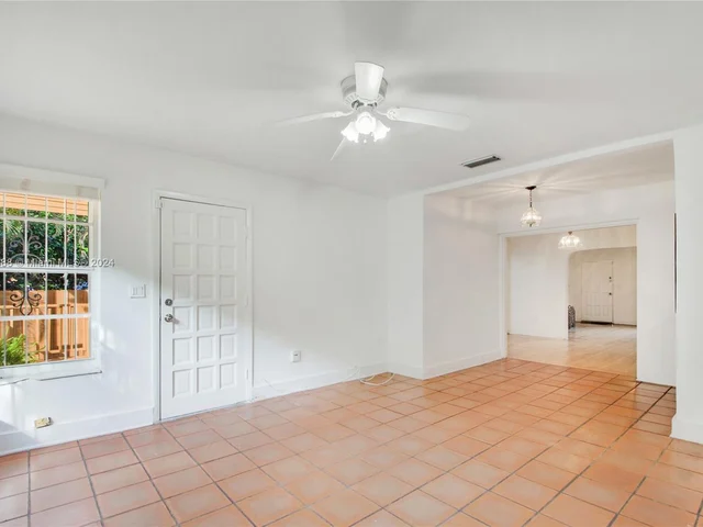 1650 SW 21st St, Miami FL 33145