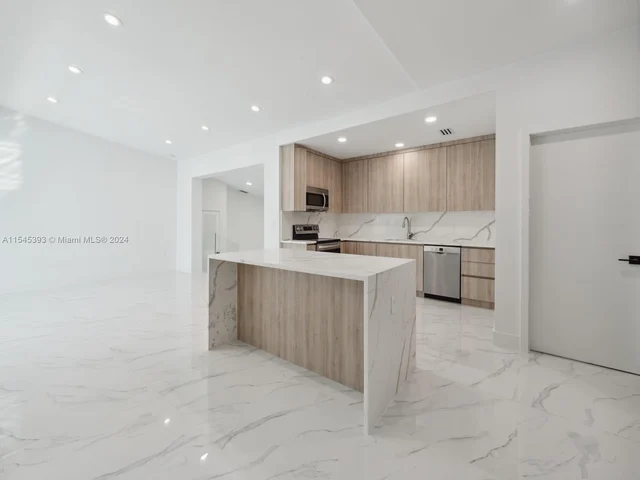 3051 SW 84th Ct # 0, Miami FL 33155