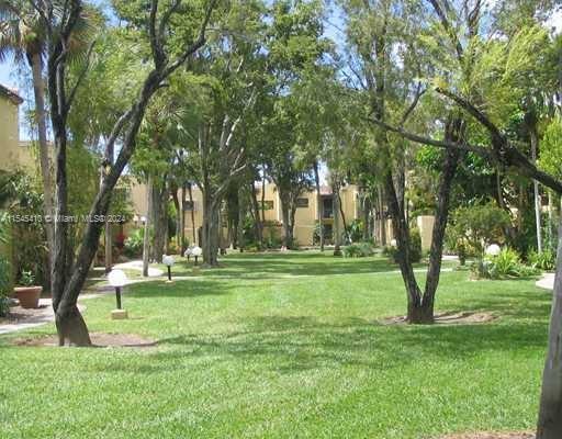 4724 SW 67th Ave # E2, Miami FL 33155