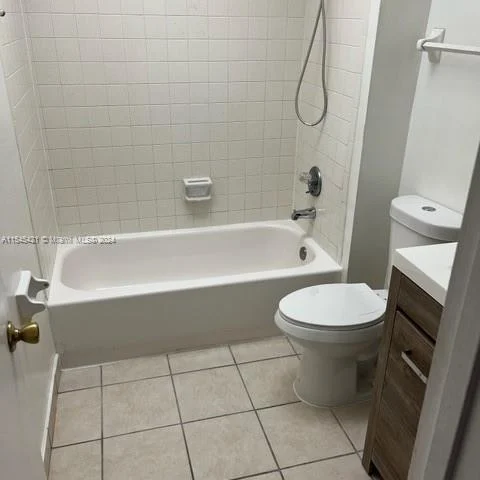 8000 Fairview Dr # 106, Tamarac FL 33321