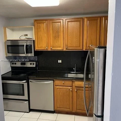 8000 Fairview Dr # 106, Tamarac FL 33321