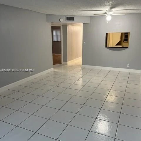 8000 Fairview Dr # 106, Tamarac FL 33321