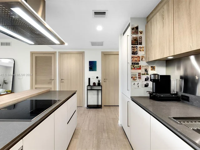 1000 Brickell Plz # 2010, Miami FL 33131