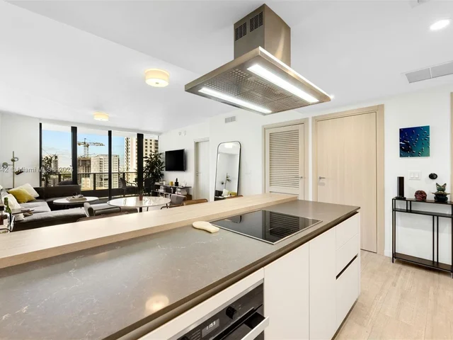 1000 Brickell Plz # 2010, Miami FL 33131