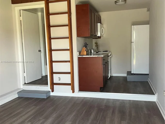 1001 S 22nd Ct, Hollywood FL 33020