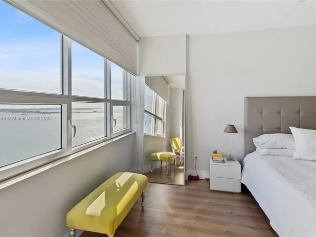 808 Brickell Key Dr # 2502, Miami FL 33131