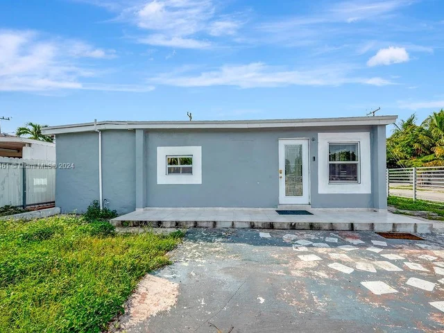 3455 NW 102nd St, Miami FL 33147
