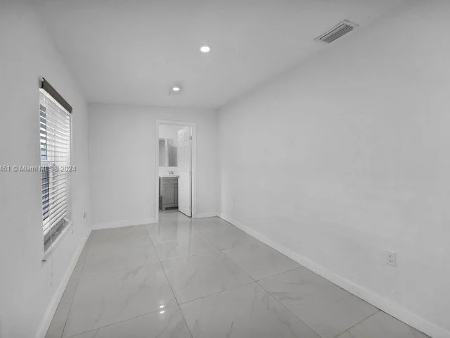 3455 NW 102nd St, Miami FL 33147