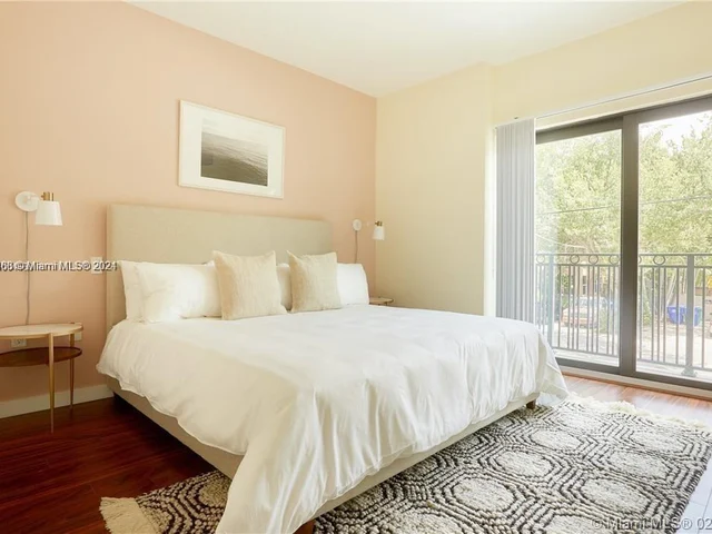 568 NE 66 St # 301, Miami FL 33138