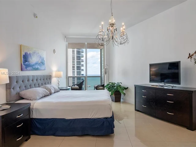 15901 Collins Ave # 2303, Sunny Isles Beach FL 33160