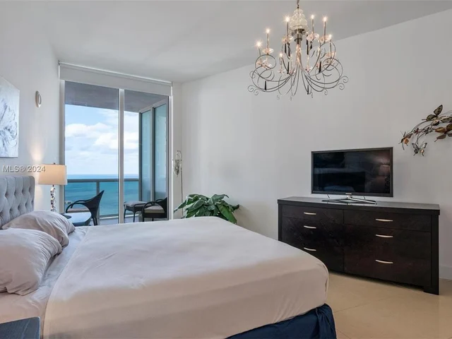 15901 Collins Ave # 2303, Sunny Isles Beach FL 33160