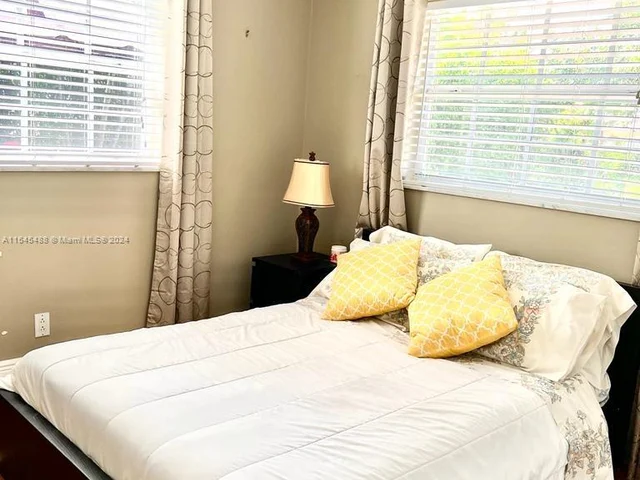 3228 NW 120th Ave, Coral Springs FL 33065