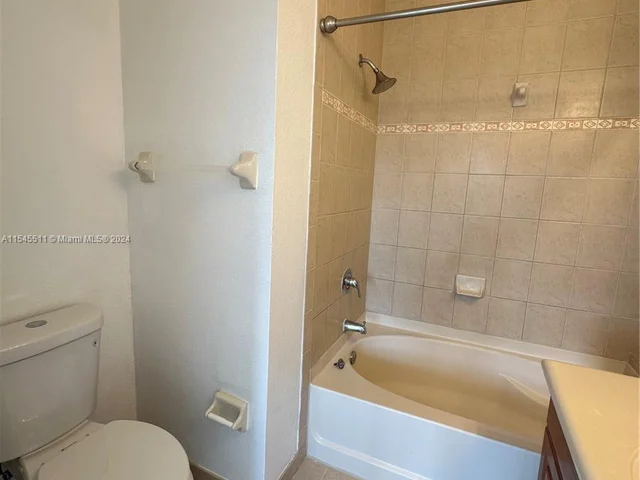 11001 NW 83rd St # 203, Doral FL 33178