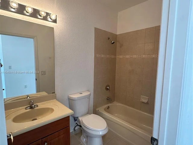 11001 NW 83rd St # 203, Doral FL 33178