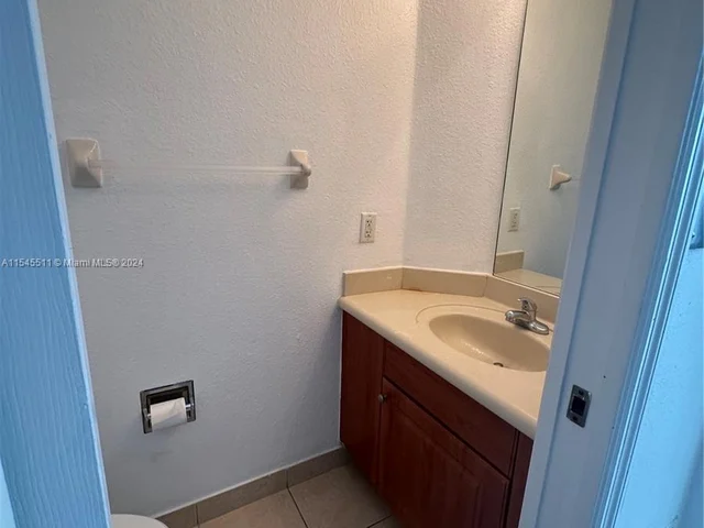 11001 NW 83rd St # 203, Doral FL 33178