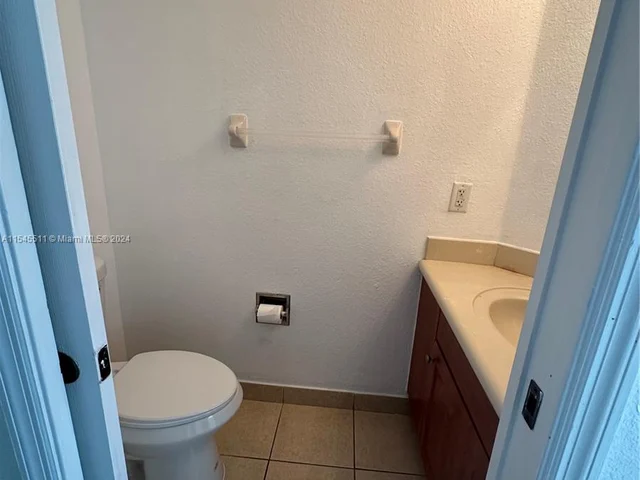 11001 NW 83rd St # 203, Doral FL 33178