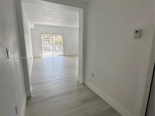 11001 NW 83rd St # 203, Doral FL 33178