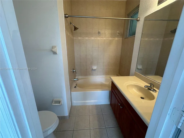 11001 NW 83rd St # 203, Doral FL 33178