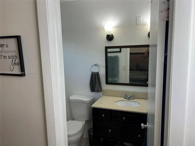 6878 NW 173rd Dr # 905, Hialeah FL 33015