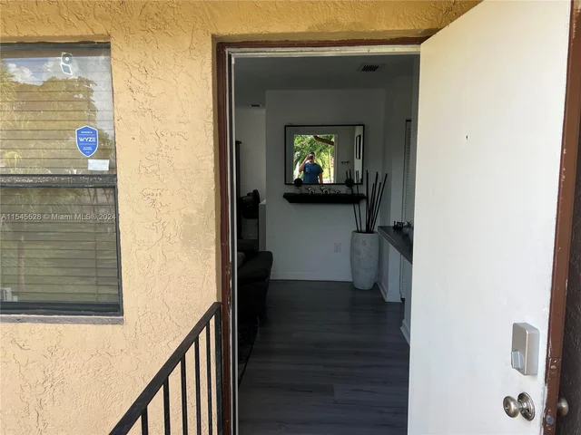 6878 NW 173rd Dr # 905, Hialeah FL 33015