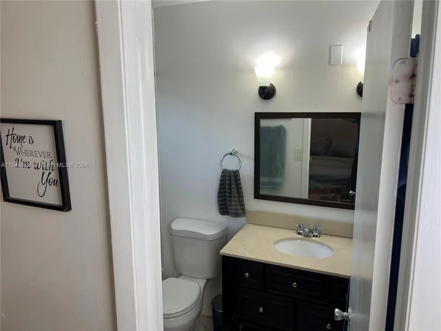 6878 NW 173rd Dr # 905, Hialeah FL 33015