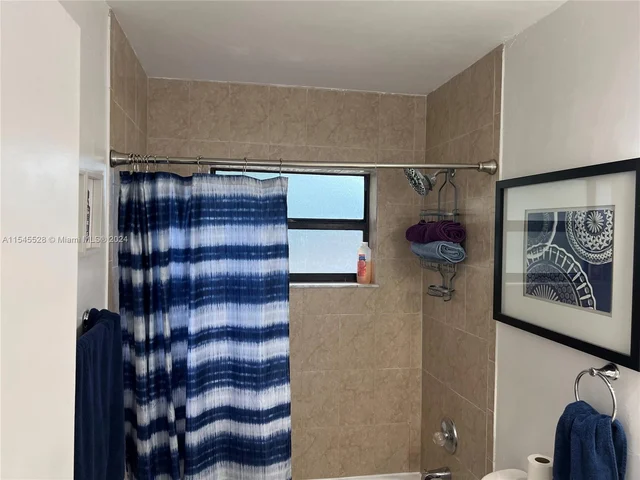 6878 NW 173rd Dr # 905, Hialeah FL 33015