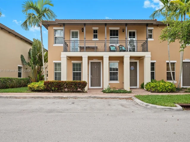 1230 SW 147th Ter, Pembroke Pines FL 33027