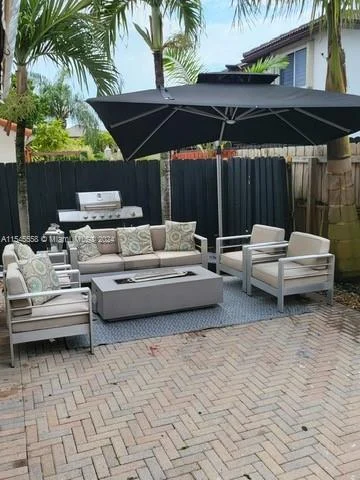 15712 SW 90th Ter, Miami FL 33196