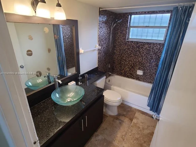 1236 Alton Rd # 203, Miami Beach FL 33139