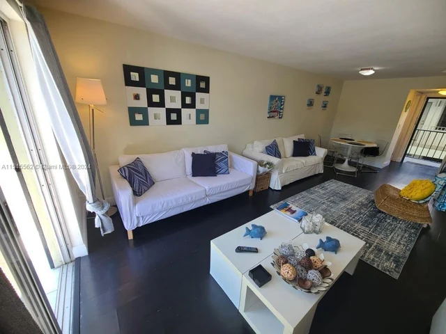 1236 Alton Rd # 203, Miami Beach FL 33139