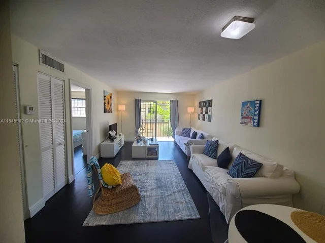 1236 Alton Rd # 203, Miami Beach FL 33139
